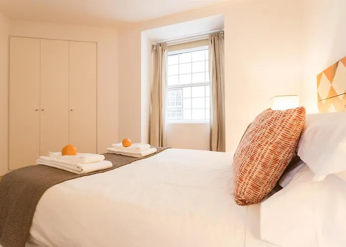 Downtown - Chiado & Me *